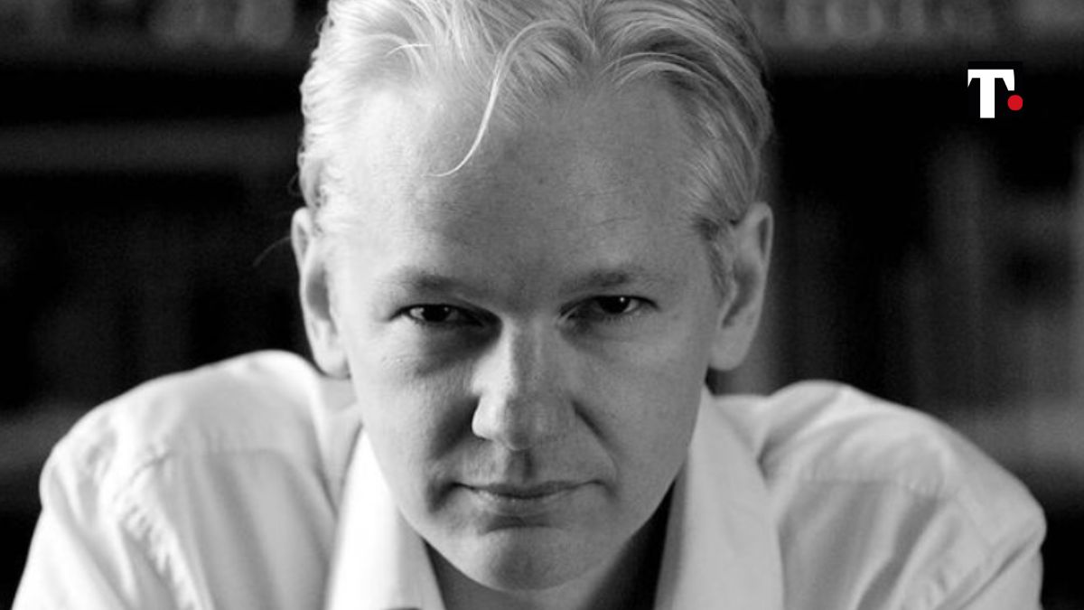 Julian Assange estradato Usa