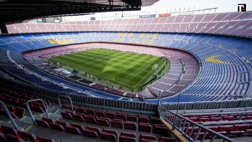 Al Camp Nou di Barcellona si può giocare a calcio tra amici Al Camp Nou di Barcellona si può giocare a calcio tra amici