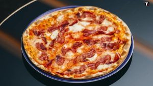 Briatore aprirà Crazy Pizza a Napoli