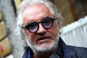 example-259 Briatore: "Costoso Crazy Pizza? Prenotazioni già per tutto giugno"