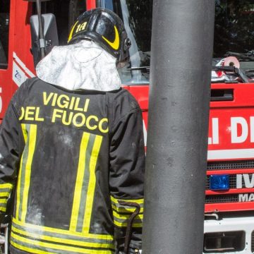 pacco bomba agenzia entrate