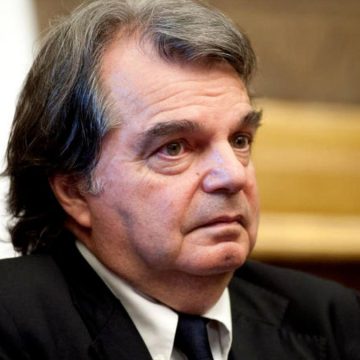 Brunetta lascia Forza Italia