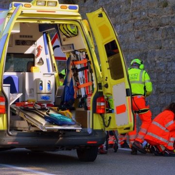 Milano crollo in un edificio