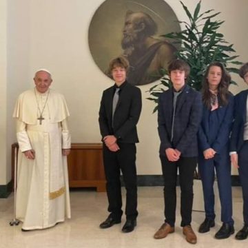 Elon Musk da Papa Francesco