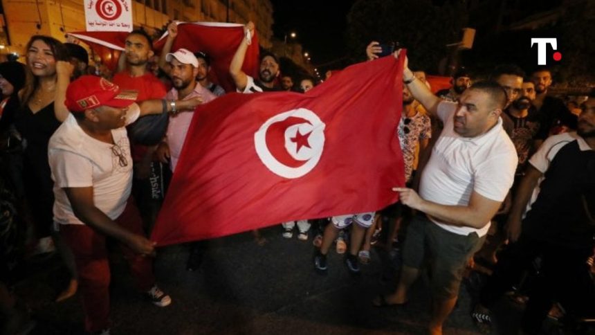 Tunisia, l’Italia portavoce per ricatto al Fondo Monetario Internazionale