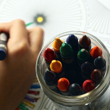 maltrattamenti bambini maestra condannata