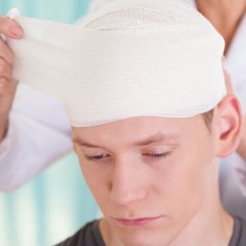 Oltre la TAC, i biomarcatori nella diagnosi del trauma cranico lieve. Scarica il report