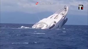 Catanzaro yacht affondato video