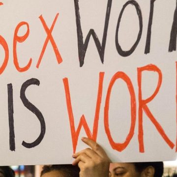 Il limbo del lavoro sessuale. Parlano l’onorevole Maiorino e alcune sex worker