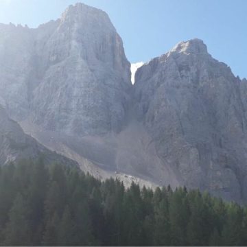 Dolomiti, crollo su Monte Pelmo