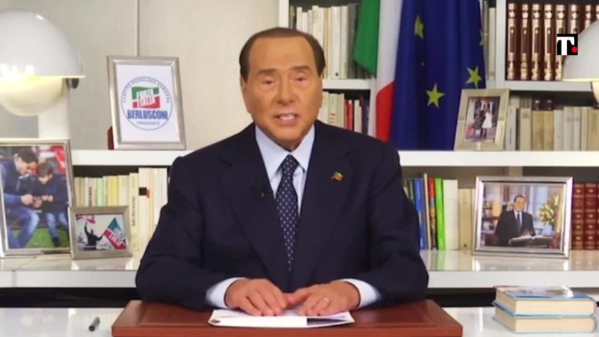 “Tik Tok Tak”: il meme di Silvio Berlusconi subito virale sul web