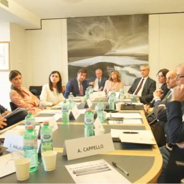 “Il lavoro oltre le crisi”: il resoconto del think tank sul futuro dell’occupazione