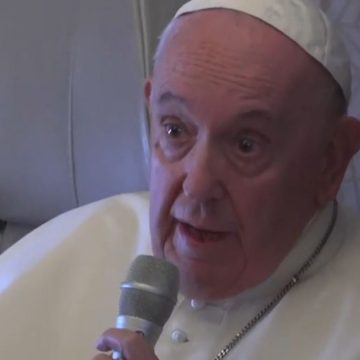 Papa Francesco armi Ucraina