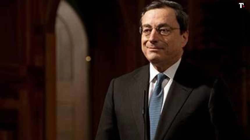 Draghi risponde a uno studente