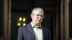 Umberto Bossi è fuori dal Parlamento