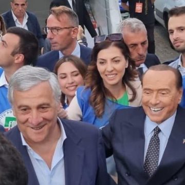 Berlusconi eletto