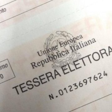 Tessera elettorale piena o persa: cosa fare?