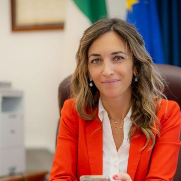 Castellone (M5S) a True-News: Farmaci? “Serve una governance più centralizzata”