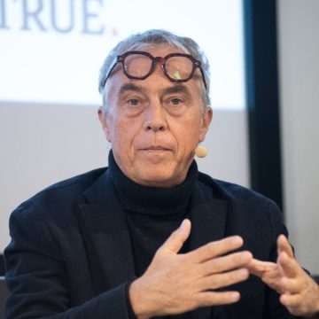 Stefano Boeri a Italia Direzione Nord: “San Siro è troppo vicino a residenze. E’ un problema”