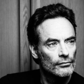 Chi è Anthony Delon