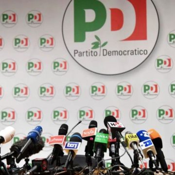 Pd al voto senza leader: cosa insegnano i precedenti