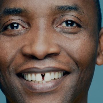 Soumahoro si autosospende Soumahoro si autosospende