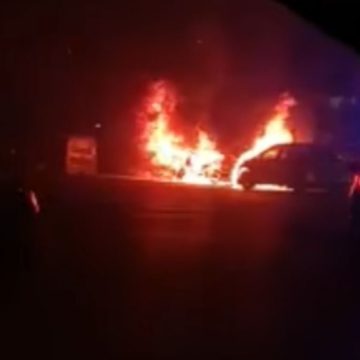 Napoli scooter fiamme