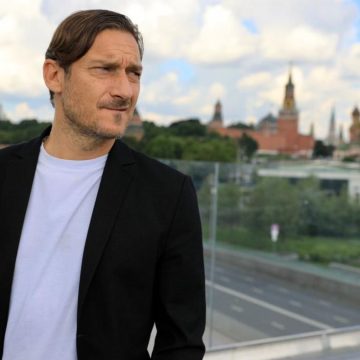 Totti in Qatar