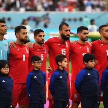 Iran, i giocatori non cantano l'inno
