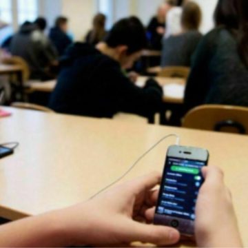 Scuola, cellulari vietati