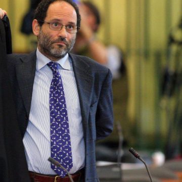 Chi è Antonio Ingroia
