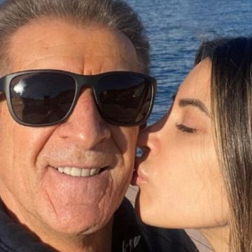 Ezio greggio dedica