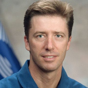 Chi è Roberto Vittori