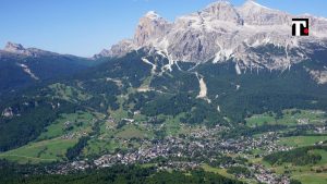 Valanga Cortina morta maestra sci