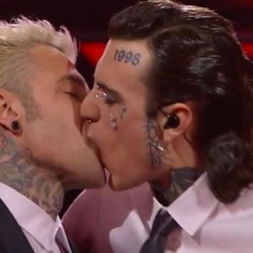 Bacio Fedez Rosa Chemical