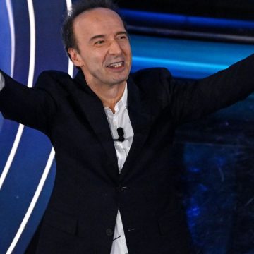 Sanremo 2023, Benigni