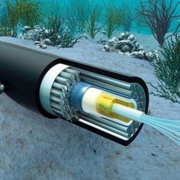 Cavi sottomarini, Italia al bivio tra Telecom e colossi stranieri