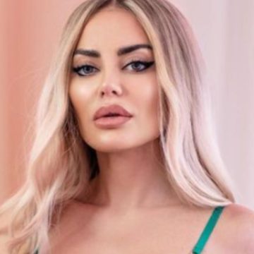 Elena Morali finge incinta