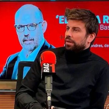 Piqué contro Shakira