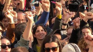Elly Schlein alla manifestazione a Milano