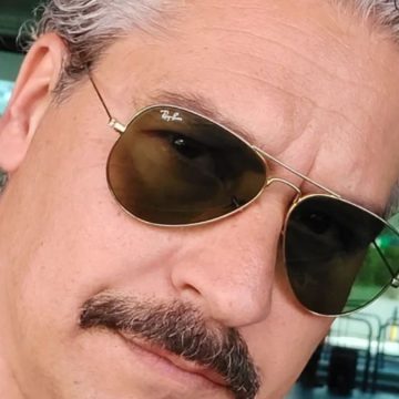 Chi è Dennis Fantina