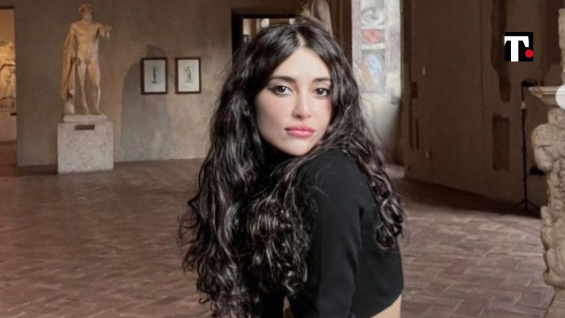 Melike Ipek Yalova, chi è l'attrice turca di Terra Amara vita privata, carriera, marito Melike Ipek Yalova, chi è l'attrice turca di Terra A
mara vita privata, carriera, marito