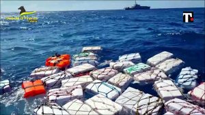 Sicilia sequestrate tonnellate cocaina mare