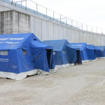 Stato di emergenza migranti, il governo annuncia la nuova misura: cos’è e cosa prevede