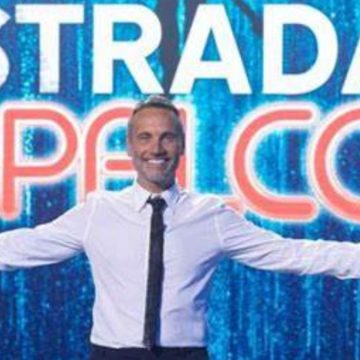 Dalla strada al palco