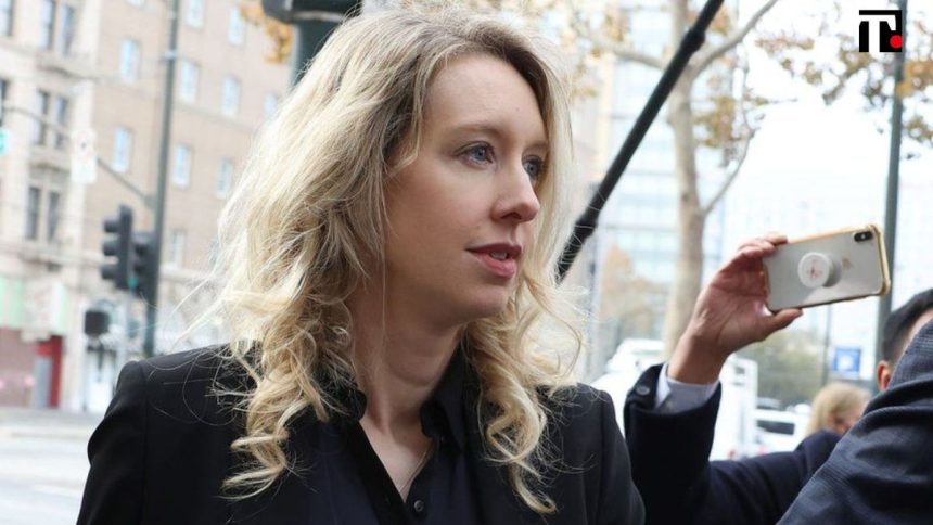 Elizabeth Holmes va in carcere: storia della startupper che ha truffato gli USA