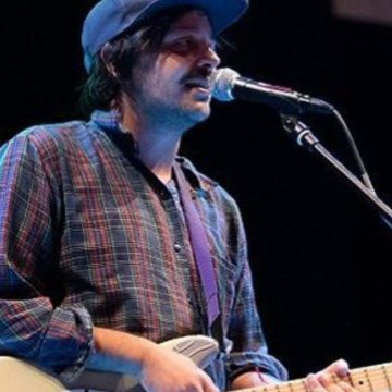 Calcutta annuncia il suo nuovo tour: tra le tappe anche Roma