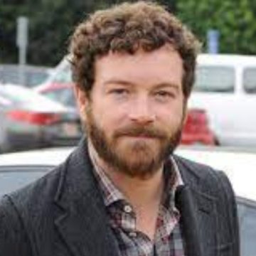Danny Masterson, accusato di stupro da tre donne: cosa rischia