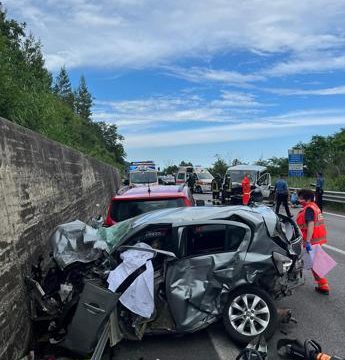 example-409 Isernia, schianto tra tre auto: muore 30enne