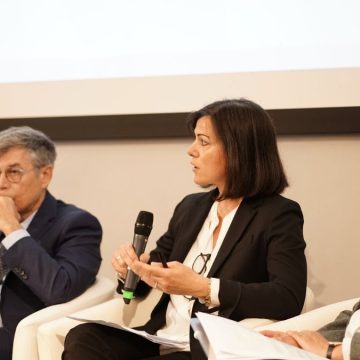 Rizzato (Amgen): “E’ più efficiente spostare i dati rispetto ai cittadini”